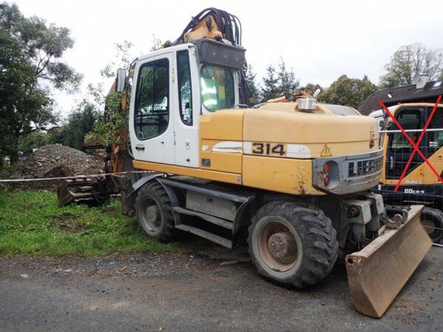 Liebherr A 314 - Ekskavator me goma: foto 3 Liebherr A 314 - Ekskavator me goma: foto 3