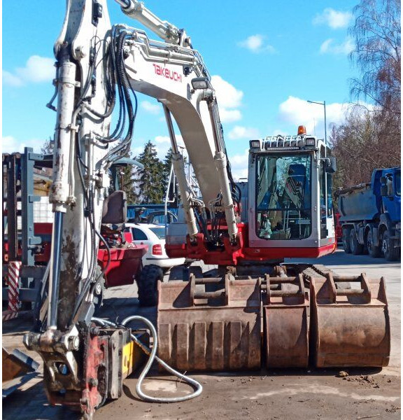 Takeuchi TB 1140 - Ekskavator me zinxhirë: foto 2 Takeuchi TB 1140 - Ekskavator me zinxhirë: foto 2