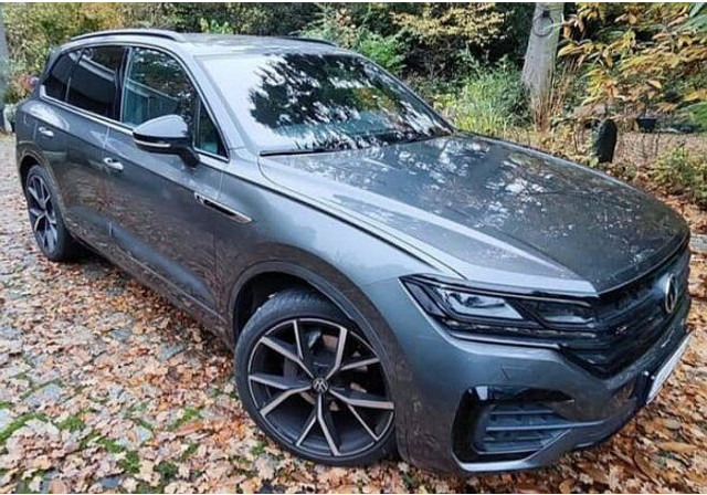 Volkswagen Touareg 3.0 TDi R-line 4-motion - Veturë: foto 1 Volkswagen Touareg 3.0 TDi R-line 4-motion - Veturë: foto 1