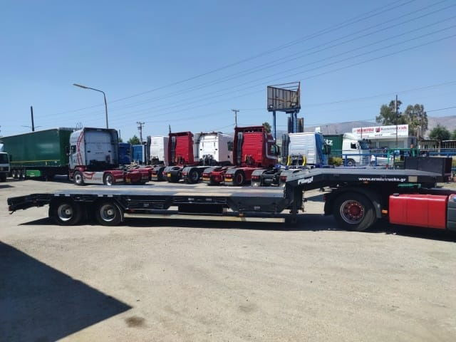 Fliegl D6 - Gjysmë rimorkio me plan ngarkimi të ulët: foto 3 Fliegl D6 - Gjysmë rimorkio me plan ngarkimi të ulët: foto 3