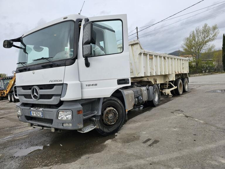 Mercedes Actros 1846 - Gjysmë-kamion, Gjysmë rimorkio vetëshkarkuese: foto 1 Mercedes Actros 1846 - Gjysmë-kamion, Gjysmë rimorkio vetëshkarkuese: foto 1