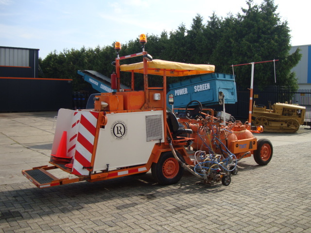 TMT Cold paint road marker - Makineri asfalti: foto 4 TMT Cold paint road marker - Makineri asfalti: foto 4
