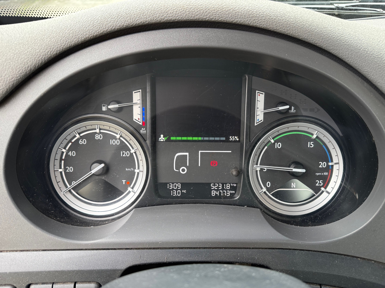 Daf CF 370 4X2 - Gjysmë-kamion: foto 4 Daf CF 370 4X2 - Gjysmë-kamion: foto 4