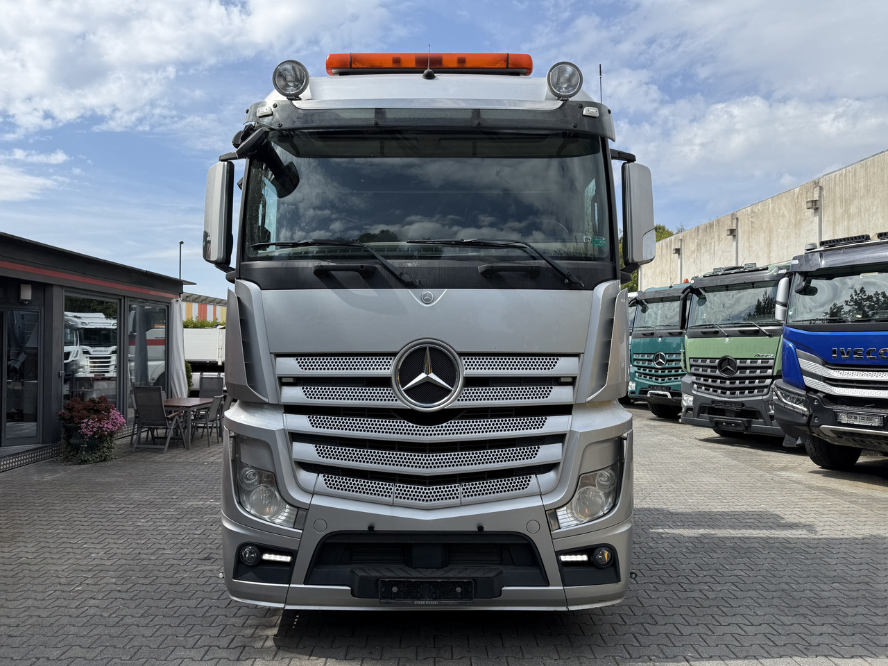 Gjysmë-kamion Mercedes-Benz Actros 1842LS Kran HMF 2020 bis 18 Meter: foto 9
