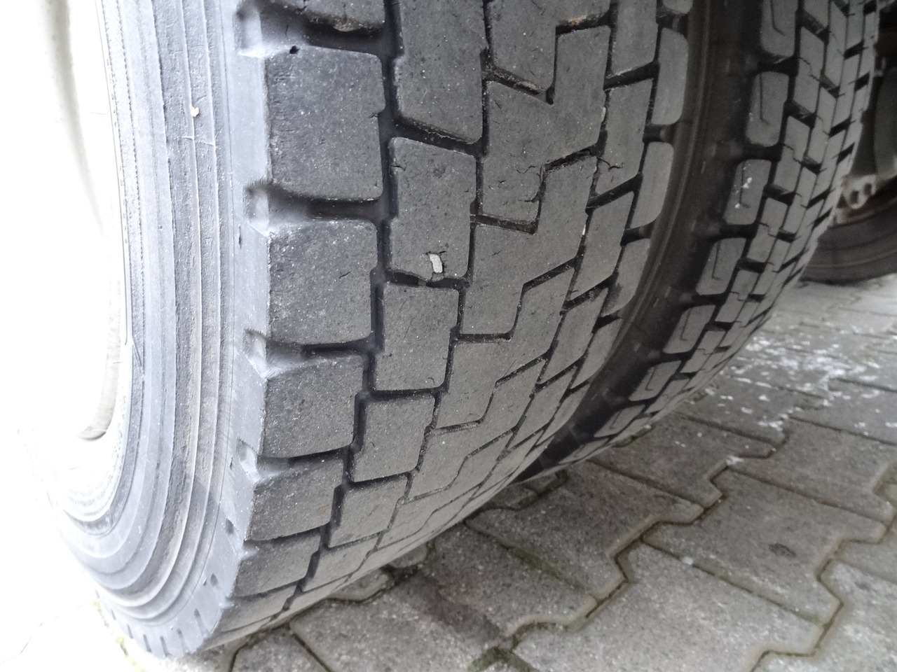 Iveco EuroCargo 120E25 Fassi F38 - Kamion me karroceri të hapur, Kamion me vinç: foto 2 Iveco EuroCargo 120E25 Fassi F38 - Kamion me karroceri të hapur, Kamion me vinç: foto 2