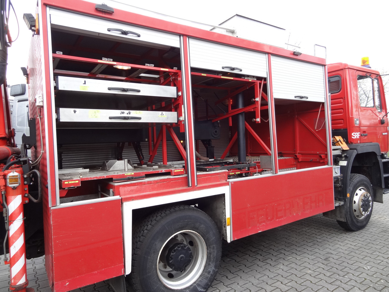 MAN F90 16.242 4X4 / Feuerwehr - Zjarrfikëse: foto 2 MAN F90 16.242 4X4 / Feuerwehr - Zjarrfikëse: foto 2