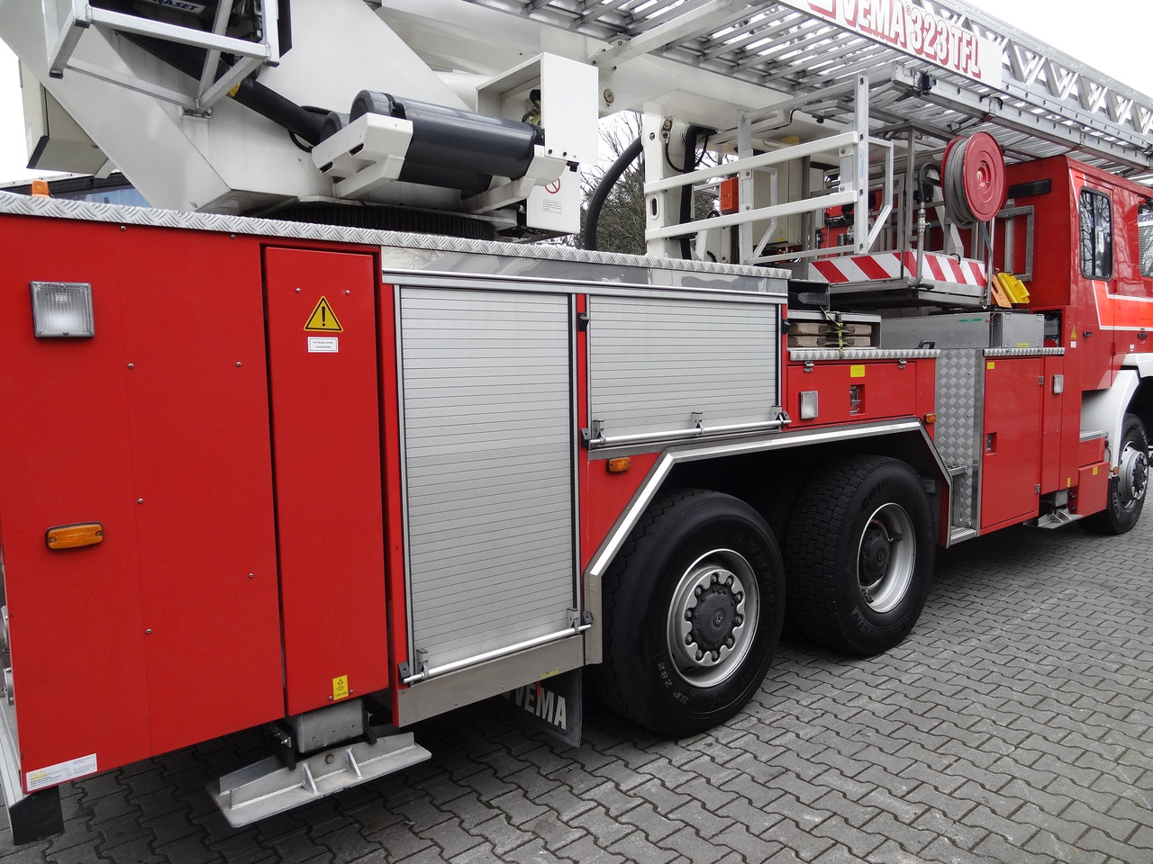 MAN FE 410 6X6 Feuerwehr Vema Lift 32 Meter - Platformë ajrore e montuar në kamion: foto 4 MAN FE 410 6X6 Feuerwehr Vema Lift 32 Meter - Platformë ajrore e montuar në kamion: foto 4