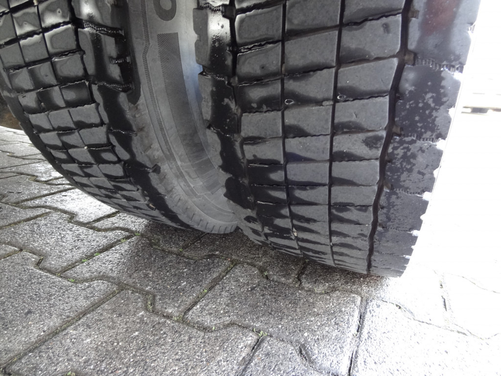 MAN TGL 8.220 BL - Kamion me tendë: foto 2 MAN TGL 8.220 BL - Kamion me tendë: foto 2