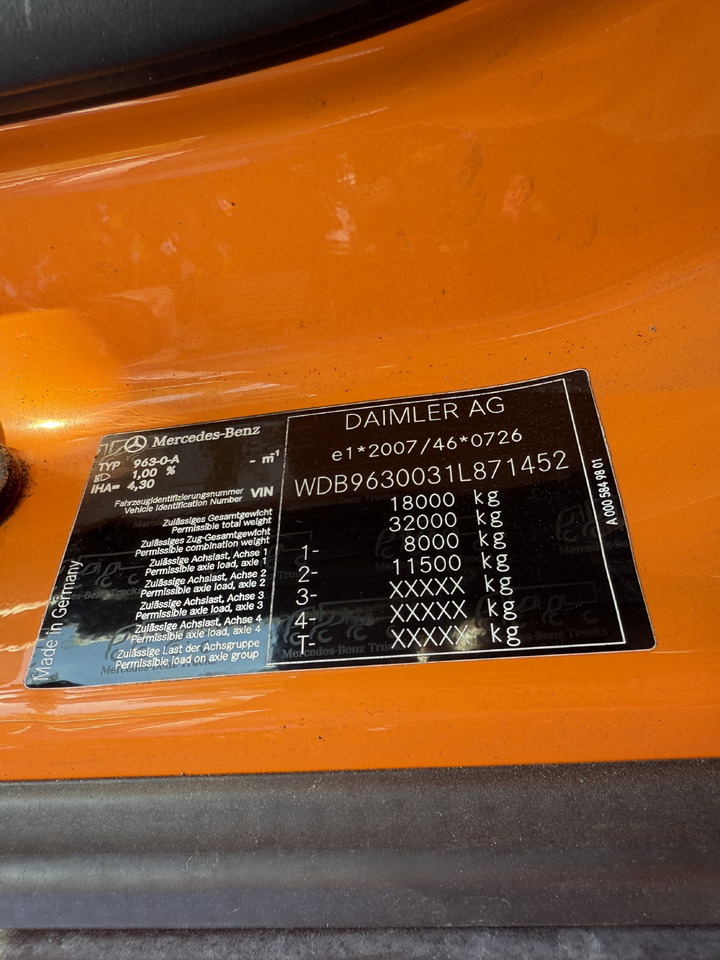 Mercedes-Benz Actros 1827 Kran Palfinger PK 9002 - Kamion me vinç, Kamion me tendë: foto 3 Mercedes-Benz Actros 1827 Kran Palfinger PK 9002 - Kamion me vinç, Kamion me tendë: foto 3