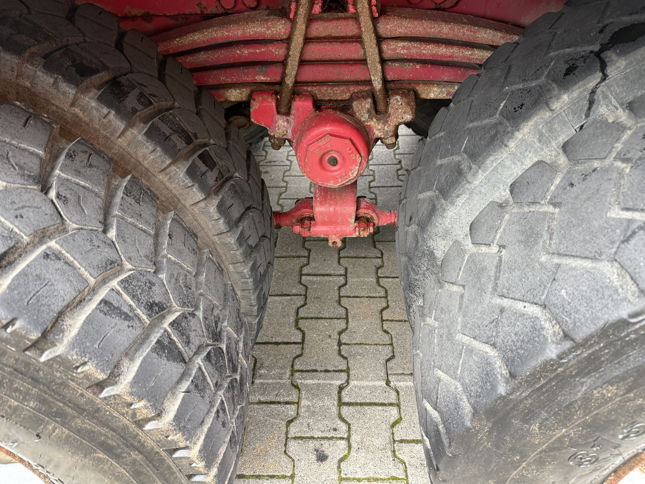 Scania R580 8X4 Kipper Kran HIAB 244-5 - Kamion vetëshkarkues, Kamion me vinç: foto 3 Scania R580 8X4 Kipper Kran HIAB 244-5 - Kamion vetëshkarkues, Kamion me vinç: foto 3