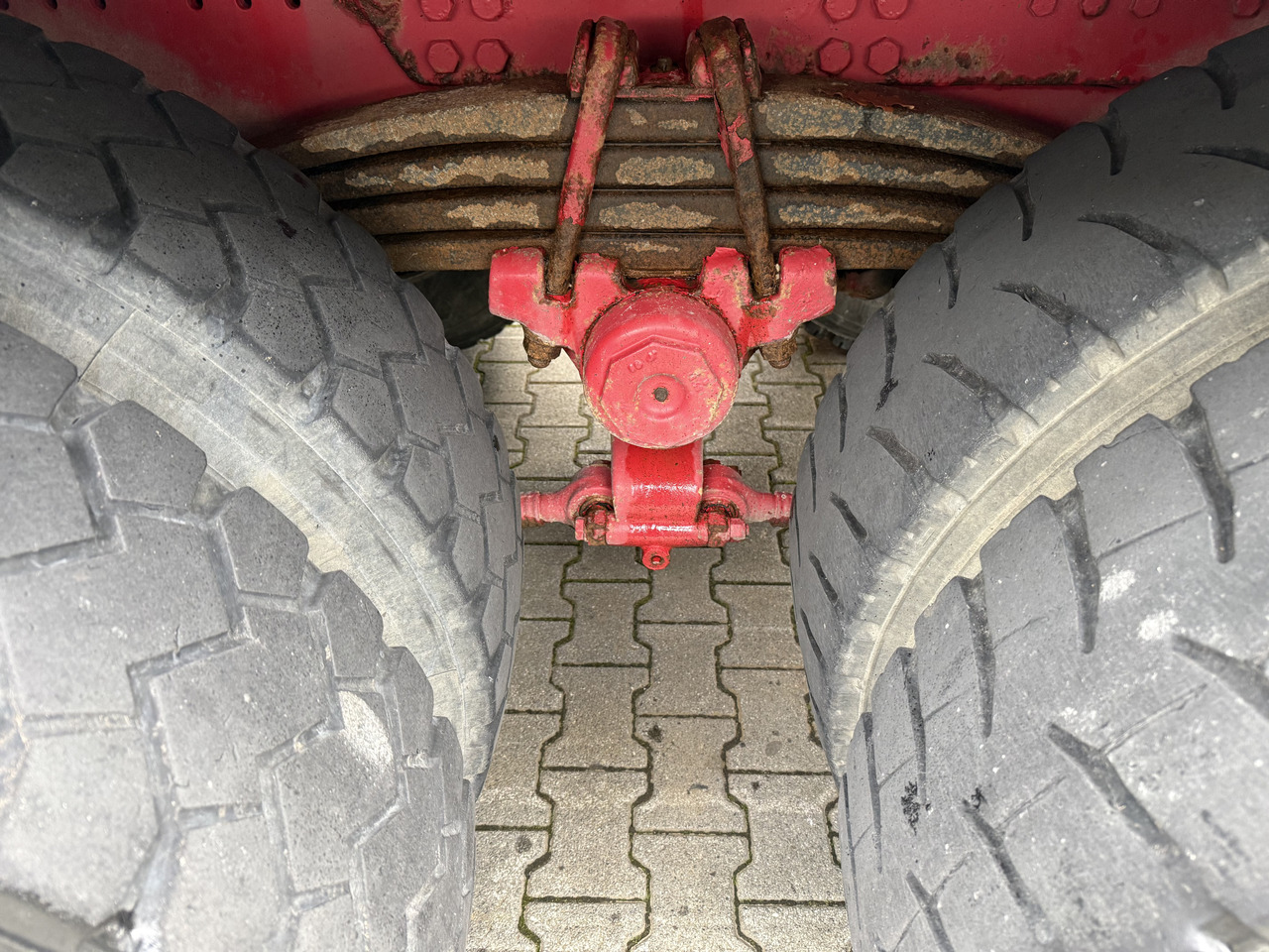 Scania R580 8X4 Kipper Kran HIAB 244-5 - Kamion vetëshkarkues, Kamion me vinç: foto 4 Scania R580 8X4 Kipper Kran HIAB 244-5 - Kamion vetëshkarkues, Kamion me vinç: foto 4