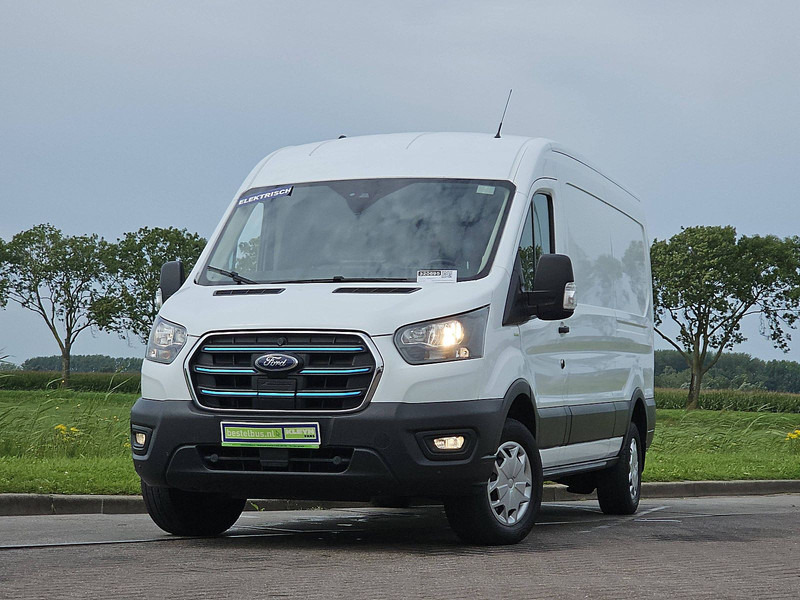Ford E-Transit 68 Kwh elektrisch - Furgon, Furgon elektrik: foto 1 Ford E-Transit 68 Kwh elektrisch - Furgon, Furgon elektrik: foto 1