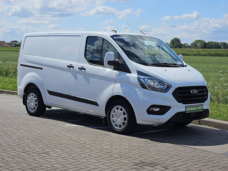 Ford Transit Custom 2.0 L1 Navi Automaat AC! - Furgon i vogël: foto 5 Ford Transit Custom 2.0 L1 Navi Automaat AC! - Furgon i vogël: foto 5
