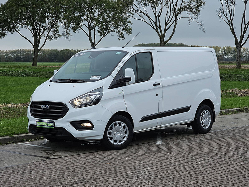 Ford Transit Custom 2.0 L1H1 Navi Euro6 - Furgon i vogël: foto 2 Ford Transit Custom 2.0 L1H1 Navi Euro6 - Furgon i vogël: foto 2