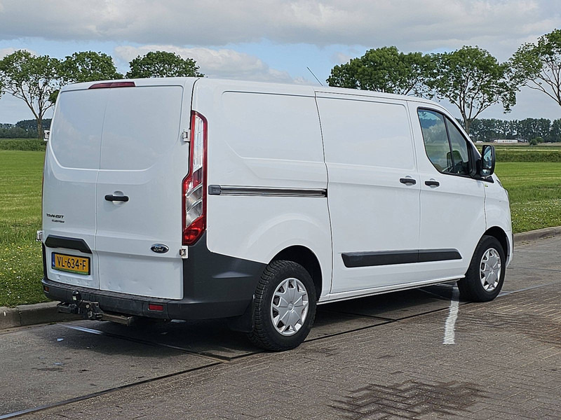 Ford Transit Custom 2.2 - Furgon i vogël: foto 3 Ford Transit Custom 2.2 - Furgon i vogël: foto 3