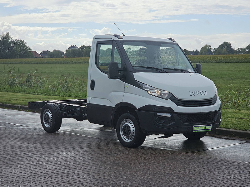 Iveco Daily 35 S 12 CHASSIS - Kamioncine: foto 5 Iveco Daily 35 S 12 CHASSIS - Kamioncine: foto 5
