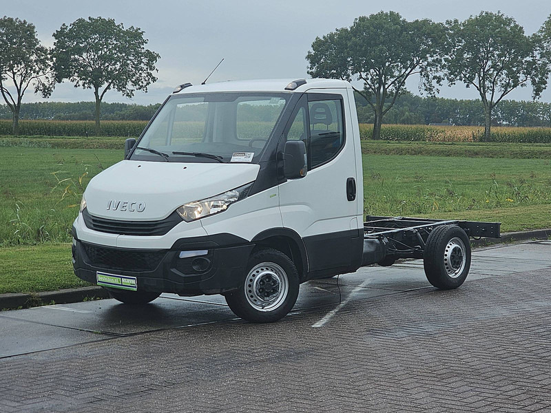 Iveco Daily 35 S 12 CHASSIS - Kamioncine: foto 2 Iveco Daily 35 S 12 CHASSIS - Kamioncine: foto 2