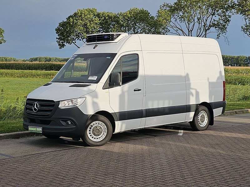 Mercedes-Benz Sprinter 314 L2H2 Koeler/Vriezer - Furgon frigorifer: foto 2 Mercedes-Benz Sprinter 314 L2H2 Koeler/Vriezer - Furgon frigorifer: foto 2