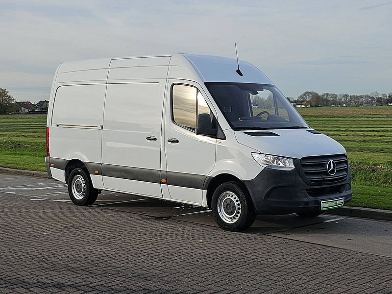 Mercedes-Benz Sprinter 314 L2H2 RWD Airco Euro6 - Furgon: foto 5 Mercedes-Benz Sprinter 314 L2H2 RWD Airco Euro6 - Furgon: foto 5