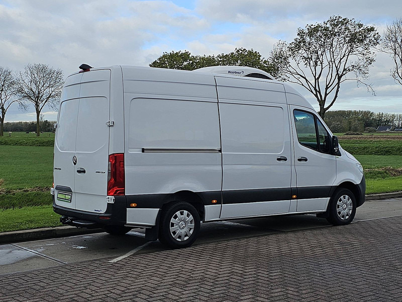 Mercedes-Benz Sprinter 316 L2H2 Koelwagen Mbux - Furgon frigorifer: foto 3 Mercedes-Benz Sprinter 316 L2H2 Koelwagen Mbux - Furgon frigorifer: foto 3