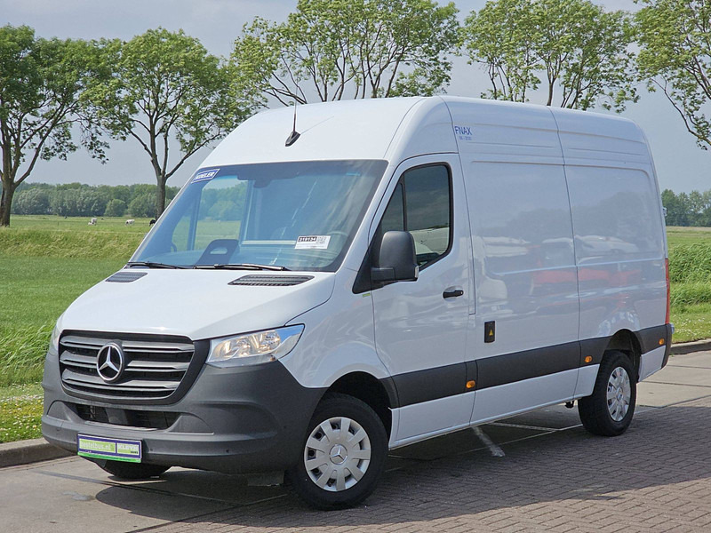Mercedes-Benz Sprinter 317 L2H2 Koelwagen D/N! - Furgon frigorifer: foto 2 Mercedes-Benz Sprinter 317 L2H2 Koelwagen D/N! - Furgon frigorifer: foto 2