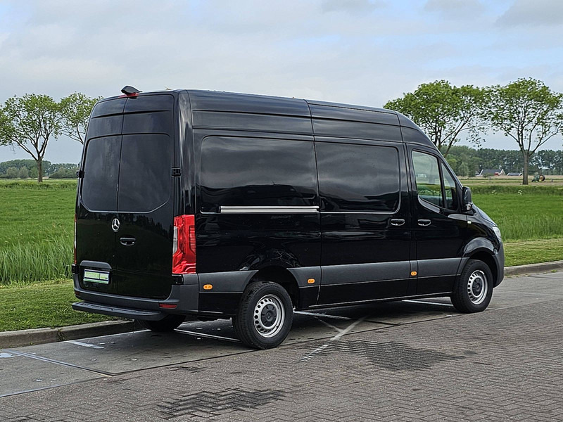 Mercedes-Benz Sprinter 317 L2H2 Navi Trekhaak! - Furgon: foto 3 Mercedes-Benz Sprinter 317 L2H2 Navi Trekhaak! - Furgon: foto 3