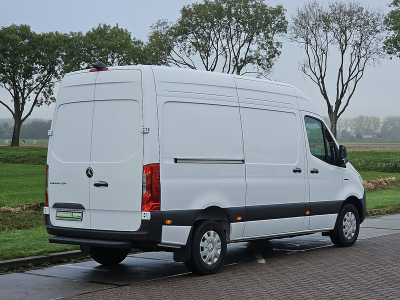 Mercedes-Benz eSprinter 320 L2H2 81kWh Nieuw - Furgon, Furgon elektrik: foto 3 Mercedes-Benz eSprinter 320 L2H2 81kWh Nieuw - Furgon, Furgon elektrik: foto 3