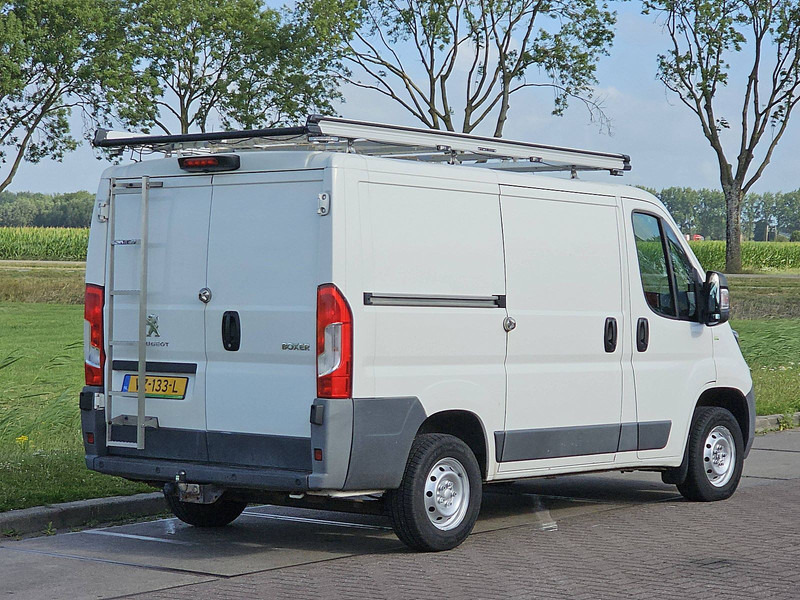 Peugeot Boxer 2.0 L1H1 Navi Euro6 AC! - Furgon i vogël: foto 3 Peugeot Boxer 2.0 L1H1 Navi Euro6 AC! - Furgon i vogël: foto 3