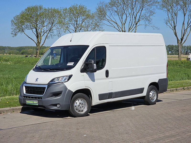 Peugeot Boxer 2.0 L2H2 Navi Euro6 AC! - Furgon i vogël: foto 2 Peugeot Boxer 2.0 L2H2 Navi Euro6 AC! - Furgon i vogël: foto 2
