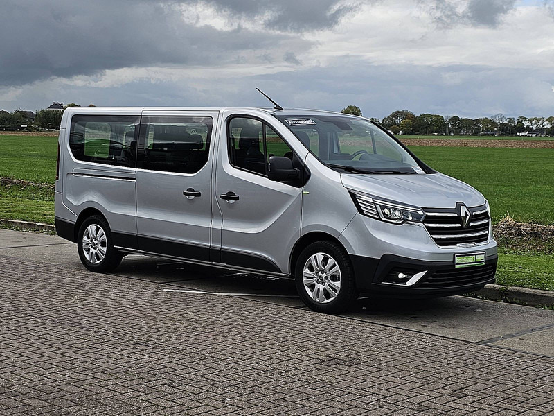 Renault Trafic 2.0 DCI ac aut. 8 pers EURO6 - Minibus, Furgon pasagjerësh: foto 5 Renault Trafic 2.0 DCI ac aut. 8 pers EURO6 - Minibus, Furgon pasagjerësh: foto 5