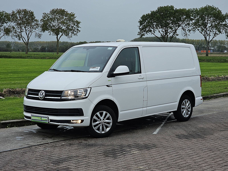 Volkswagen Transporter 2.0 TDI 115 EDITION L1H1 - Furgon i vogël: foto 2 Volkswagen Transporter 2.0 TDI 115 EDITION L1H1 - Furgon i vogël: foto 2