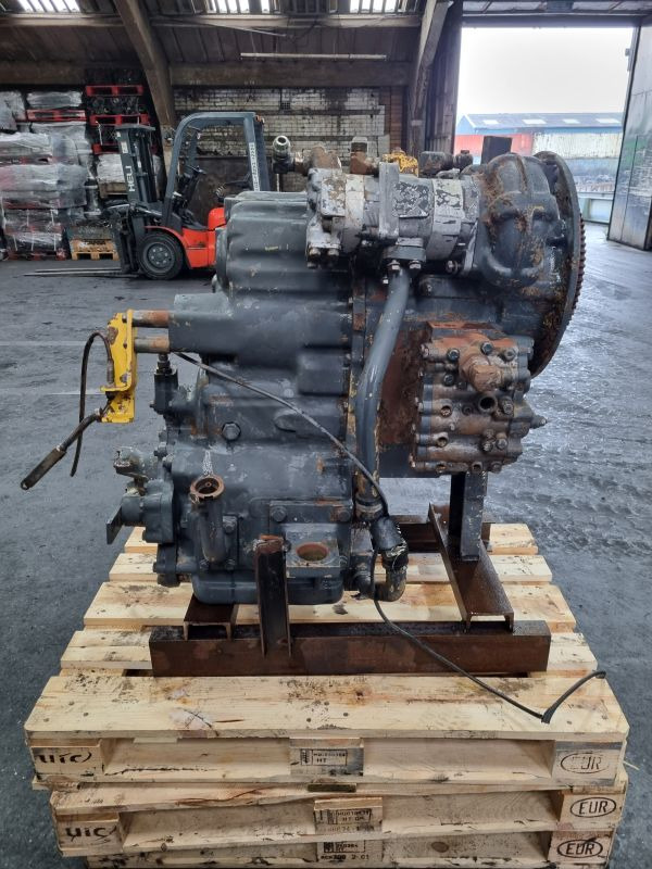 Komatsu WA320-3 Gearbox (Plant) - Kutia e marsheve për Makineri ndërtimi: foto 2 Komatsu WA320-3 Gearbox (Plant) - Kutia e marsheve për Makineri ndërtimi: foto 2