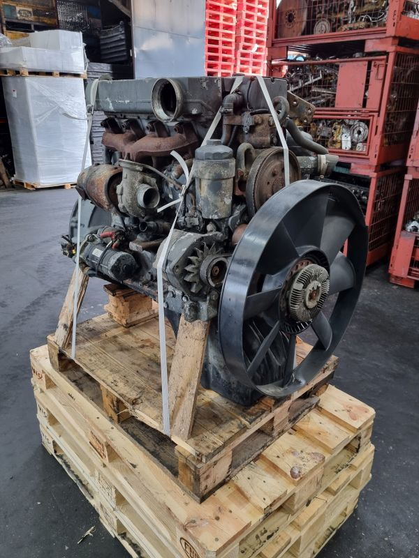 Mercedes Benz OM904LA.II/1-02 Non Adblue Engine (Truck) - Motori për Kamioni: foto 4 Mercedes Benz OM904LA.II/1-02 Non Adblue Engine (Truck) - Motori për Kamioni: foto 4