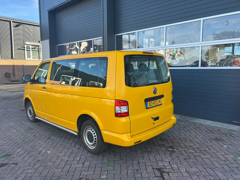 Volkswagen Transporter Kombi - Autobus: foto 2 Volkswagen Transporter Kombi - Autobus: foto 2