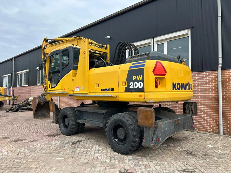 Komatsu PW200 - Ekskavator me goma: foto 2 Komatsu PW200 - Ekskavator me goma: foto 2