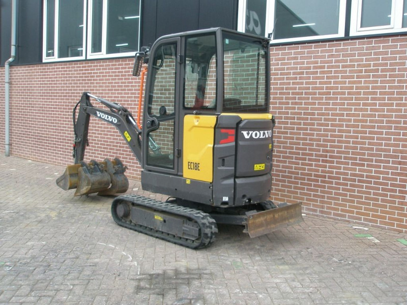Volvo ECR18E - Miniekskavator: foto 2 Volvo ECR18E - Miniekskavator: foto 2