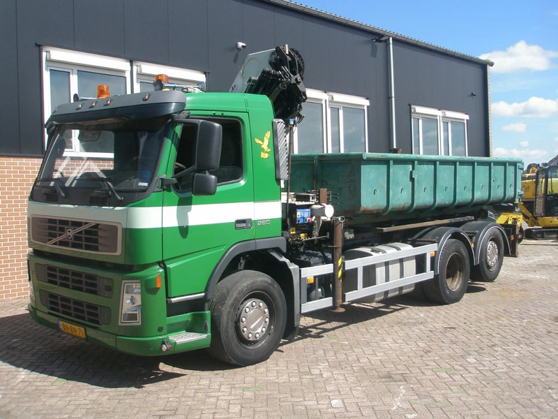 Volvo FM 9.260 - Kamion me sistem kabllor, Kamion me vinç: foto 1 Volvo FM 9.260 - Kamion me sistem kabllor, Kamion me vinç: foto 1