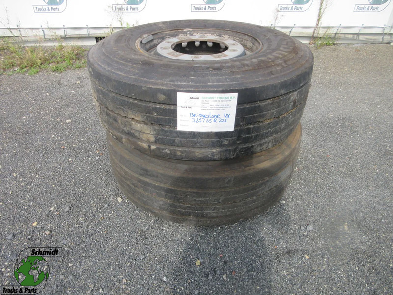 Bridgestone 385 / 65 R 22.5 OPLEGGER BANDEN MET STAAL WIEL - Gomë për Kamioni: foto 1 Bridgestone 385 / 65 R 22.5 OPLEGGER BANDEN MET STAAL WIEL - Gomë për Kamioni: foto 1