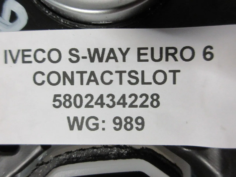 Iveco 5802434228 CONTACTSLOT IVECO S WAY EURO 6 - Sistemi elektrik për Kamioni: foto 5 Iveco 5802434228 CONTACTSLOT IVECO S WAY EURO 6 - Sistemi elektrik për Kamioni: foto 5