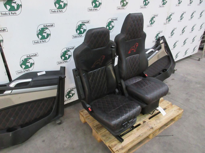 MAN 81.62307-6531// 81.62307-6558 LEEREN STOELEN SET TGS TGS EURO 6 - Ndenjësja për Kamioni: foto 5 MAN 81.62307-6531// 81.62307-6558 LEEREN STOELEN SET TGS TGS EURO 6 - Ndenjësja për Kamioni: foto 5