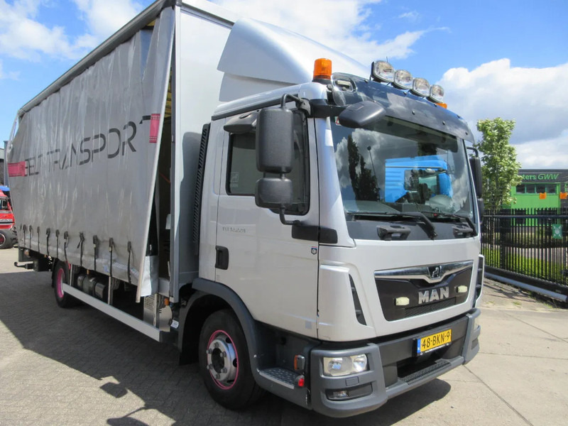 MAN TGL 12.220 TGL EURO 6 - Kamion me tendë: foto 3 MAN TGL 12.220 TGL EURO 6 - Kamion me tendë: foto 3