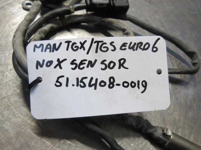 MAN TGX/TGS 51.15408-0019 NOX SENSOR EURO 6 - Sistemi elektrik për Kamioni: foto 4 MAN TGX/TGS 51.15408-0019 NOX SENSOR EURO 6 - Sistemi elektrik për Kamioni: foto 4