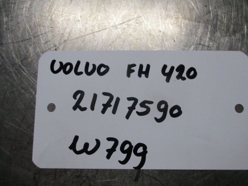 Renault 21717590 regeleenheid T460 - Sistemi elektrik për Kamioni: foto 5 Renault 21717590 regeleenheid T460 - Sistemi elektrik për Kamioni: foto 5