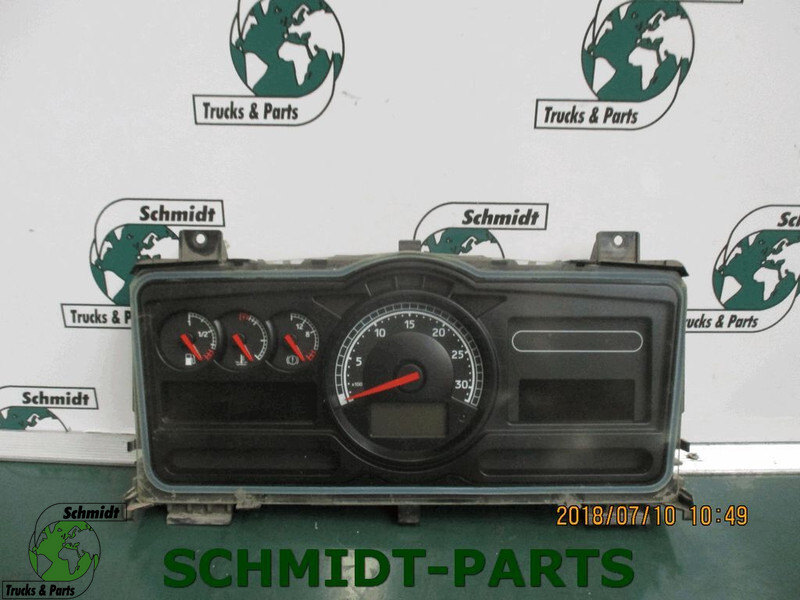 Renault 7420977584 Premium Instrumentenpaneel - Paneli i aparateve për Kamioni: foto 1 Renault 7420977584 Premium Instrumentenpaneel - Paneli i aparateve për Kamioni: foto 1