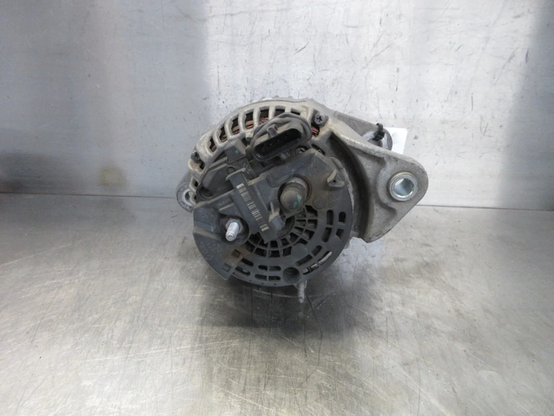 Renault 7421304674 // 7485013209 // 7485019209 DYNAMO RENAULT T 520 EURO 6 - Gjeneratori për Kamioni: foto 3 Renault 7421304674 // 7485013209 // 7485019209 DYNAMO RENAULT T 520 EURO 6 - Gjeneratori për Kamioni: foto 3