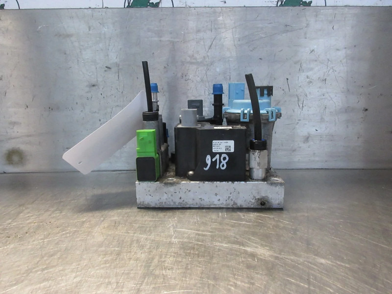 Volvo FL AD BLUE POMP 22608244 EURO 6 - Sistemi i shkarkimit për Kamioni: foto 2 Volvo FL AD BLUE POMP 22608244 EURO 6 - Sistemi i shkarkimit për Kamioni: foto 2