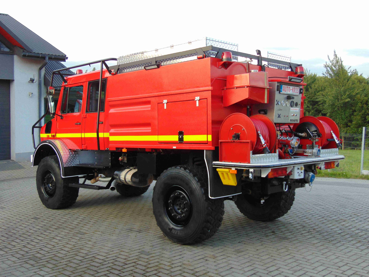 MERCEDES-BENZ Unimog U5000 4x4 DESAUTEL - 5000 WATER !!! - Zjarrfikëse: foto 3 MERCEDES-BENZ Unimog U5000 4x4 DESAUTEL - 5000 WATER !!! - Zjarrfikëse: foto 3