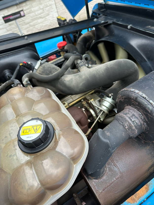 JCB 930-4 T4 - Ngarkues me pirun për terren të ashpër: foto 2 JCB 930-4 T4 - Ngarkues me pirun për terren të ashpër: foto 2