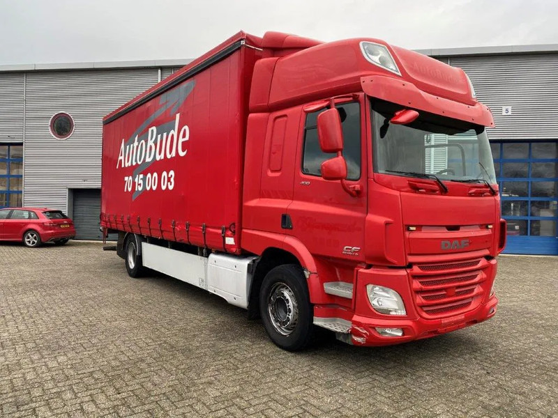 DAF CF400 / CURTAIN SAILS / BIG PLATFORM 2500 KG / DEB / NAVI / FULL-AIR / LWDS / ACC / AUTOMATIC / EURO-6 / 2015 - Kamion vagonetë: foto 2 DAF CF400 / CURTAIN SAILS / BIG PLATFORM 2500 KG / DEB / NAVI / FULL-AIR / LWDS / ACC / AUTOMATIC / EURO-6 / 2015 - Kamion vagonetë: foto 2