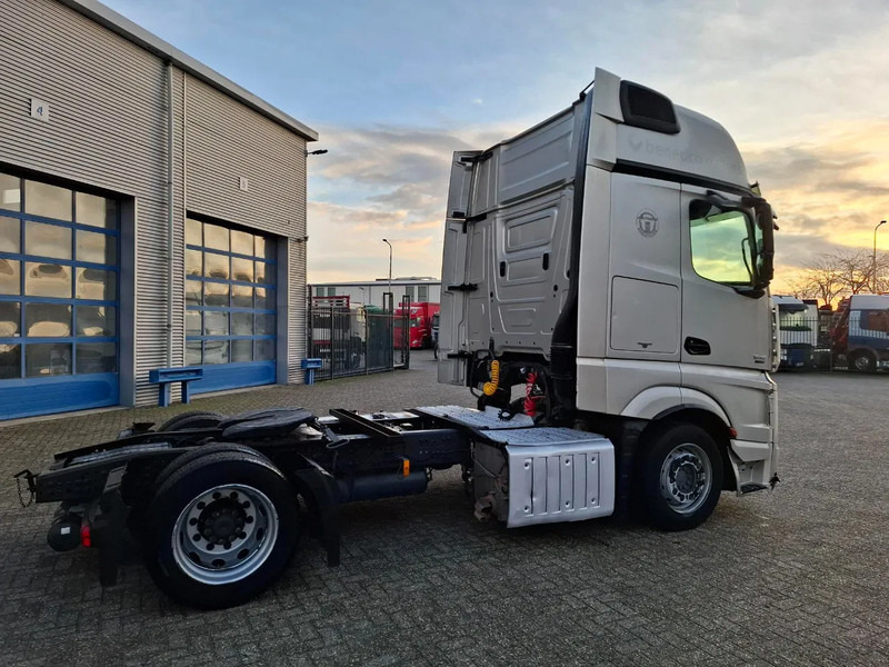 Mercedes-Benz Actros 1842 / NL TRUCK / MEGA / TUV:12-02-2026 / GIGASPACE / ONLY:526303 KM / SMART TACHO / AUTOMATIC / EURO-6 / 2012 - Gjysmë-kamion: foto 5 Mercedes-Benz Actros 1842 / NL TRUCK / MEGA / TUV:12-02-2026 / GIGASPACE / ONLY:526303 KM / SMART TACHO / AUTOMATIC / EURO-6 / 2012 - Gjysmë-kamion: foto 5
